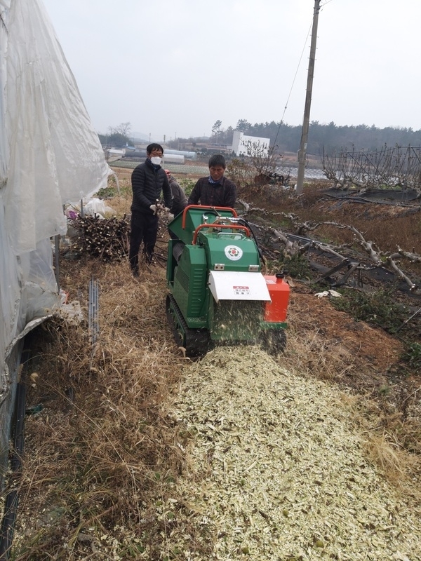 신안군 농기계임대사업 “효자가 따로 없네!”..'영농 현장 농기계 배달서비스 실시로 만족도 높아' 2