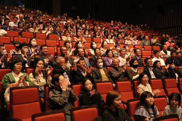 2023.05.24  홍성담작가 노래극 오월 공연 2