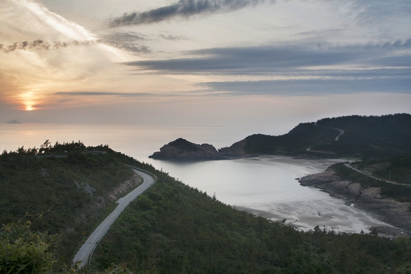 신안군, 선왕산 전국 섬 등산대회 개최..'비금도 그림산~선왕산, 하트해변' 2