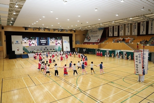 신안군, 제47회 전남민속예술축제 청소년부 대상 쾌거..'비금도 주민들의 전통민속예술 보전과 전승 결실 맺어' 2